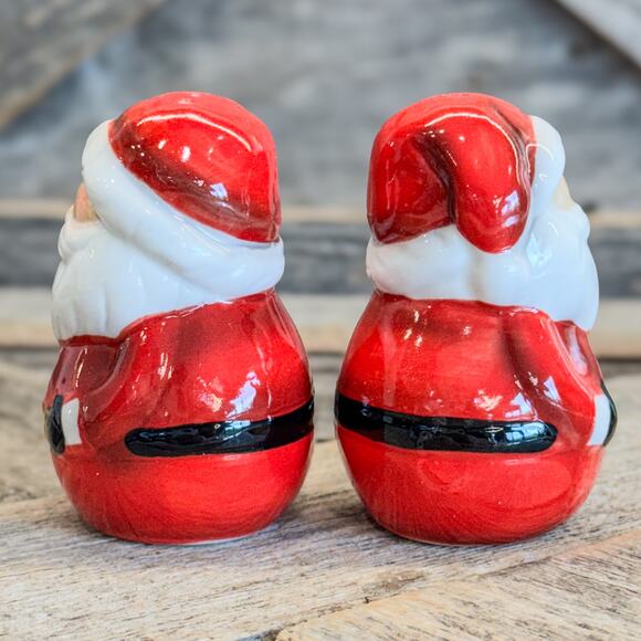 Set of Ceramic Jolly Santa Claus Salt and Pepper Shaker Set, Christmas Kitchen - Picture 4 of 8